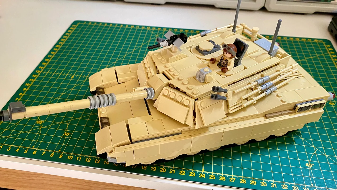 1211PCS MOC-25419 M1A2 Abrams TANK | 1:33 Minifigure Scale - Image 4