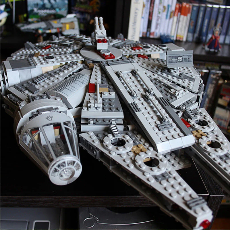 1329pcs  Millennium Falcon 69900 61103 - Image 3