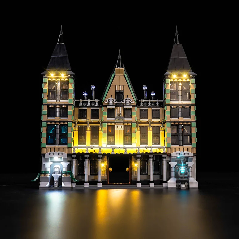 1601 pcs Malfoy Manor - Image 2