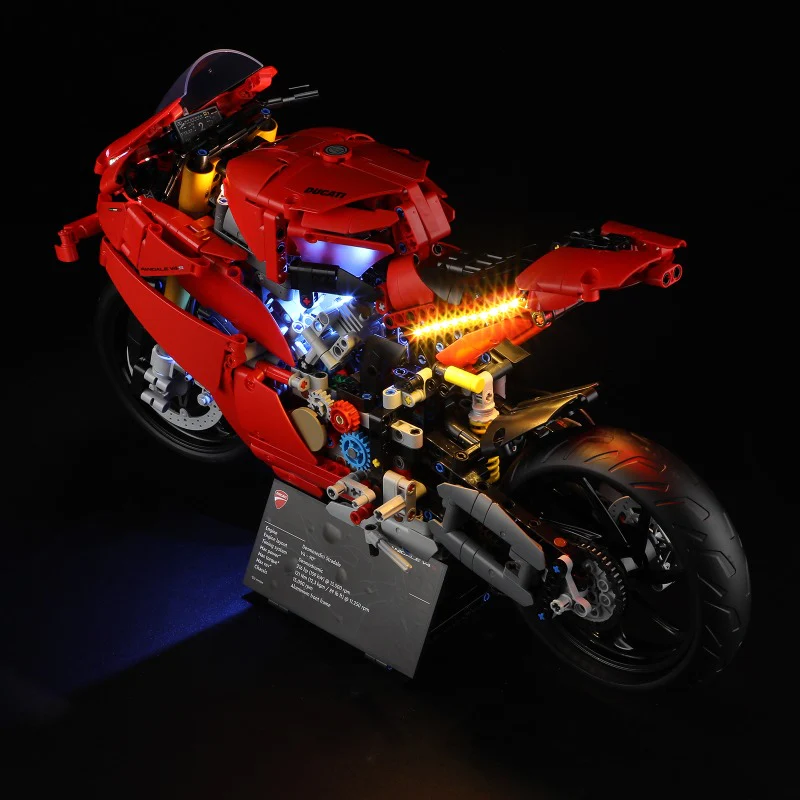 1603 pcs Ducati Panigale V4 S Motorcycle - Image 4