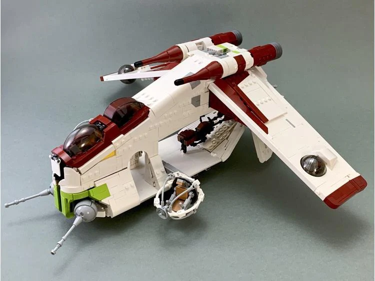 1826pcs MOC-38081 LAAT/i - Image 3
