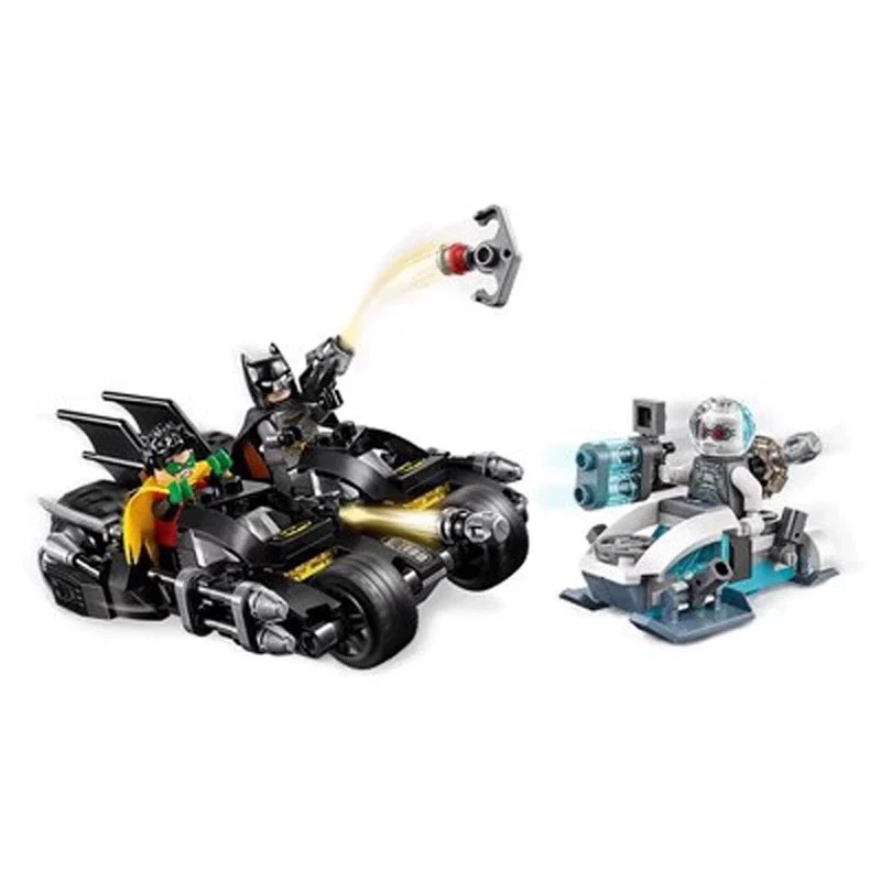 200 pcs Mr. Freeze Batcycle Battle - Image 3