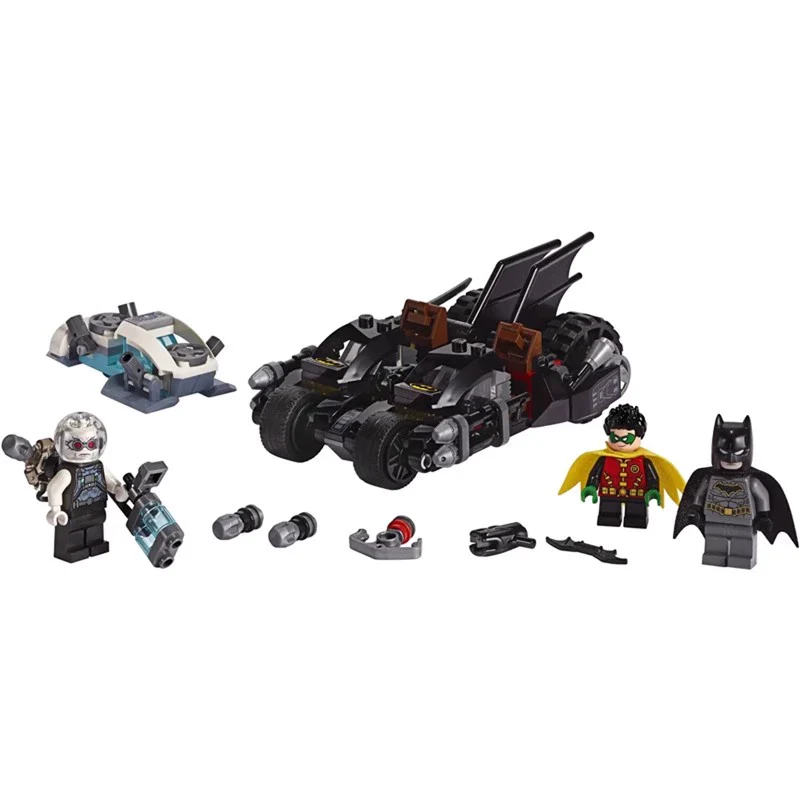 200 pcs Mr. Freeze Batcycle Battle - Image 5