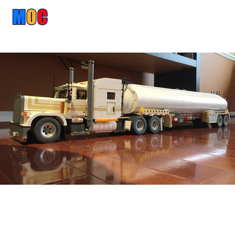 2085PCS MOC-6138 Peterbilt 389 & 2631PCS MOC-7501 1:17 Fuel Trailer - Image 2