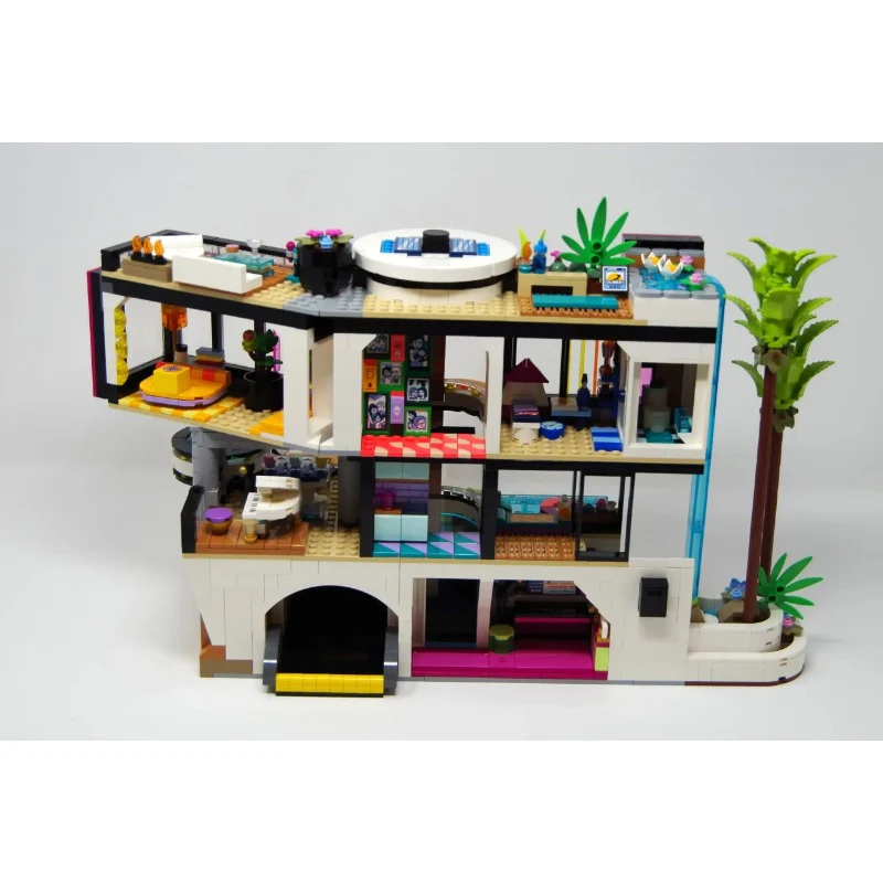2275 pcs Andrea's Modern Mansion - Image 7