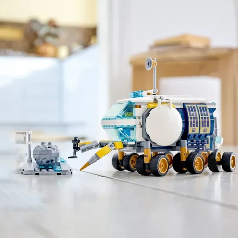 275 pcs Lunar Roving Vehicle - Image 2