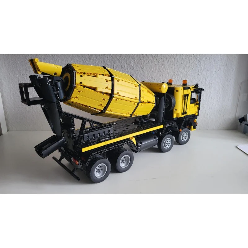 3075PCS MOC-152688 Concrete Mixer Truck / Betonfahrmischer Mercedes-Benz Arocs - 8 x 4 - Image 6