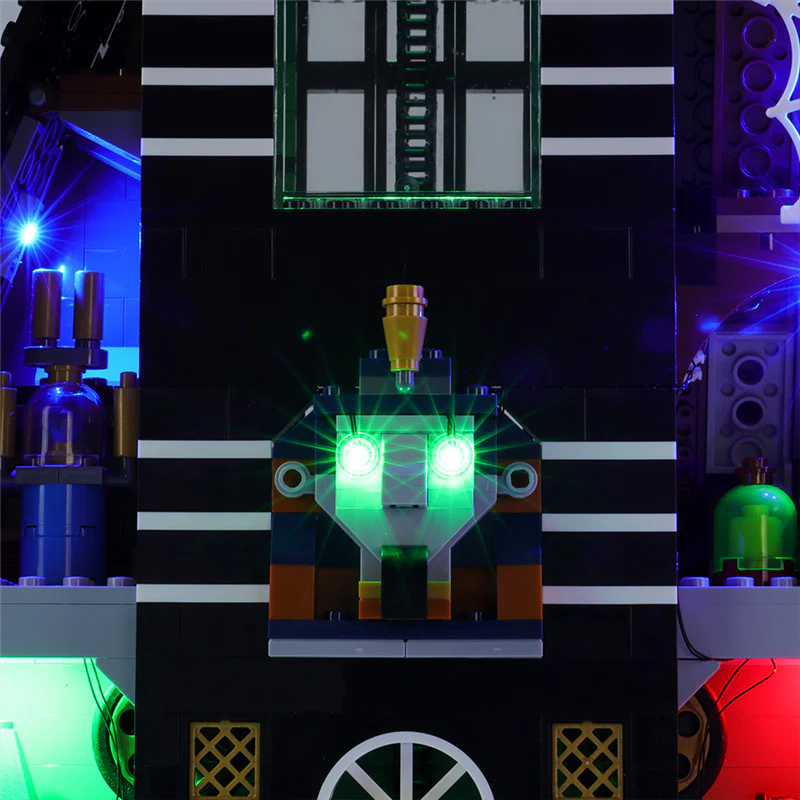 3231pcs Haunted Castle House - Image 10