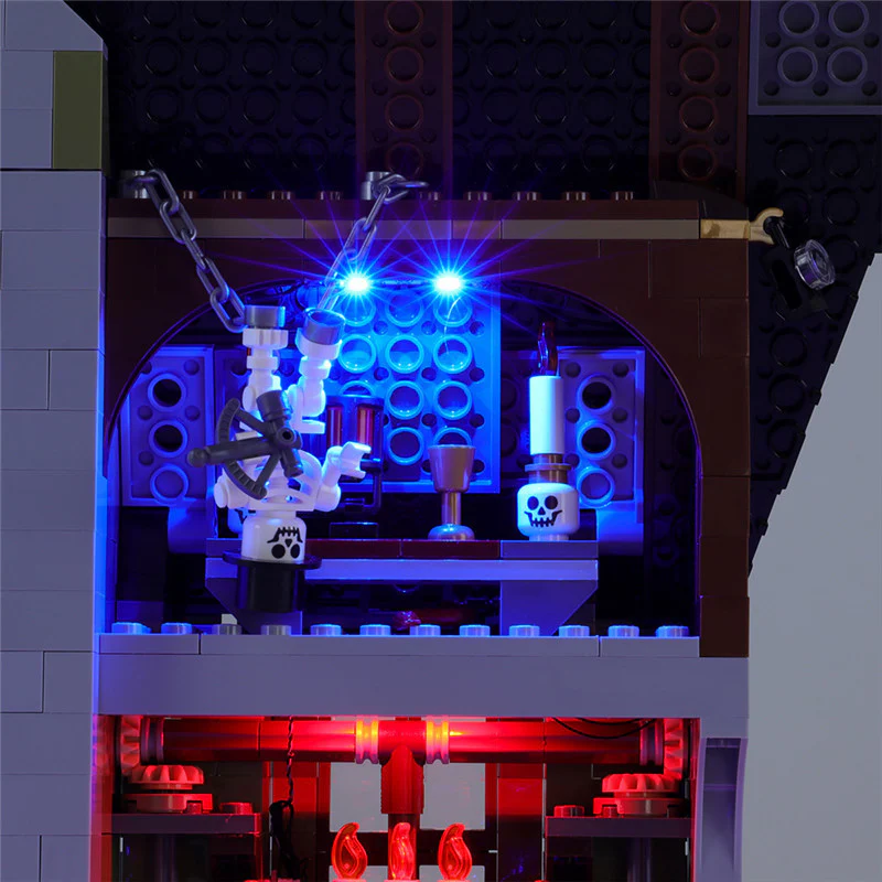 3231pcs Haunted Castle House - Image 11