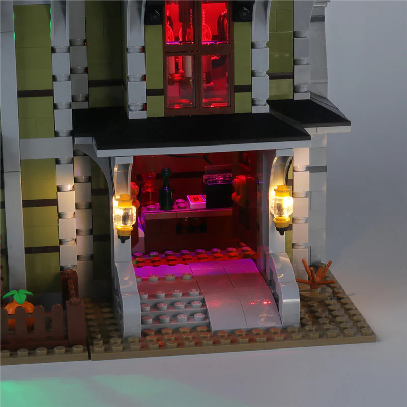 3231pcs Haunted Castle House - Image 16