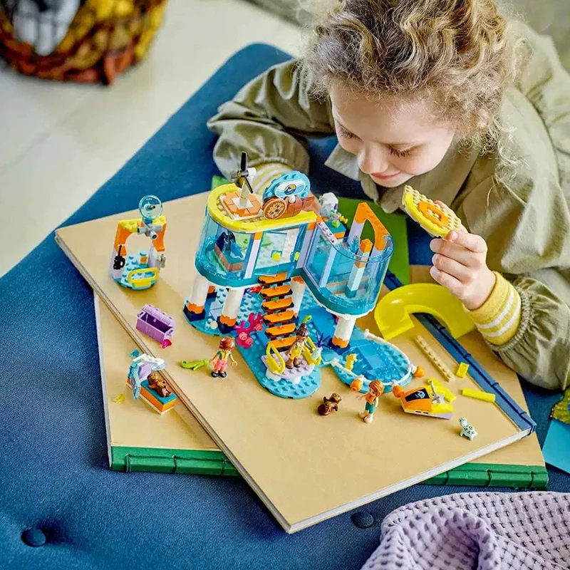 376 pcs Sea Rescue Centre - Image 2