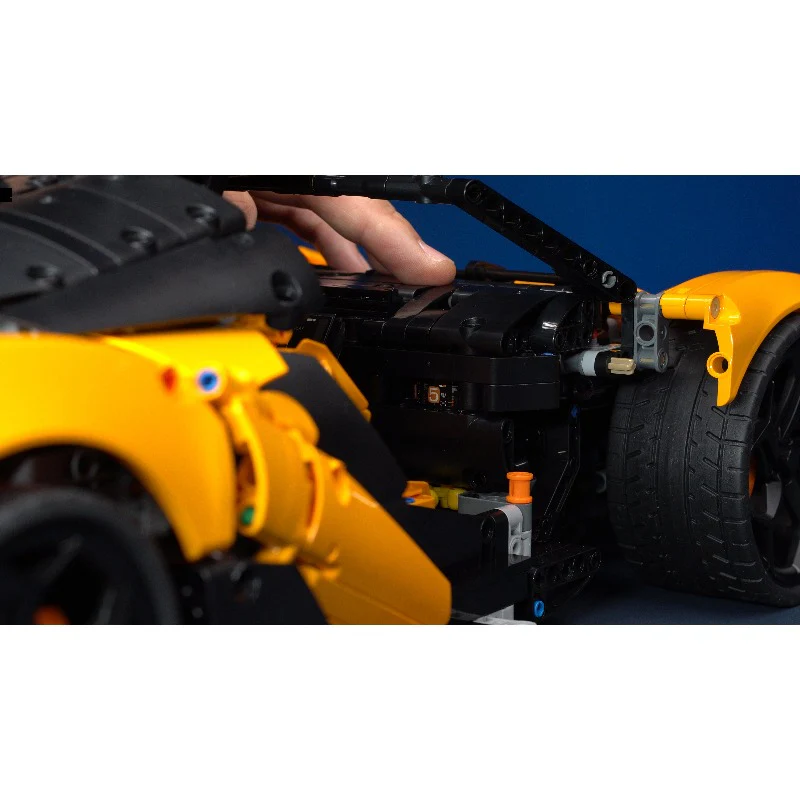 4200+pcs Lao Liang MOC - Supercar No. 03 1:8 static version - Image 8