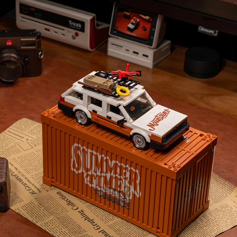 457 pcs PB8824 Summer Time 2 Santana Station Wagon - Image 5