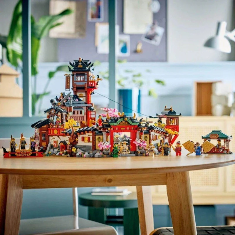4851pcs The Old Town - Image 3