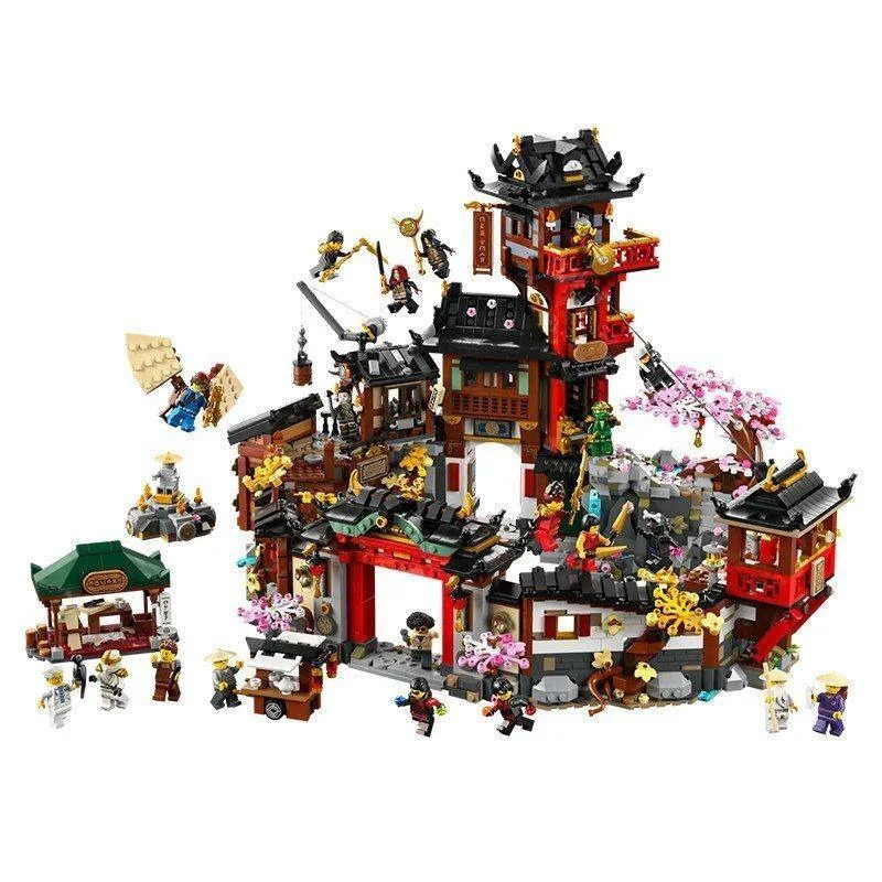 4851pcs The Old Town - Image 4
