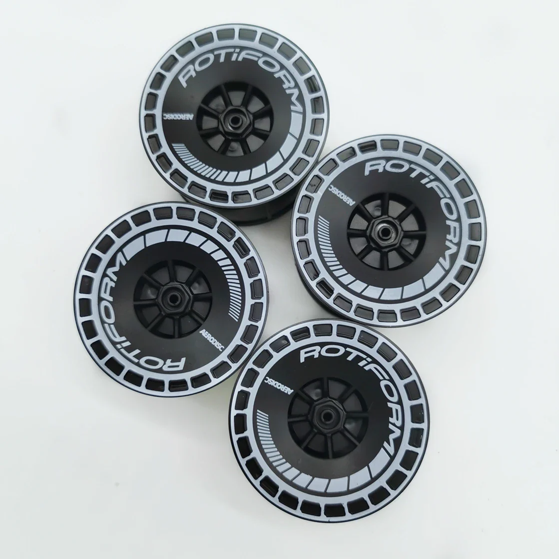 4pcs Ferrari 488 wheel 62.3 x 42mm chrome rims and 81.6x 44mm tiers 23799 - Image 29