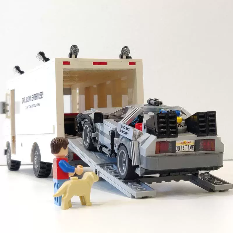 533pcs MOC-113860 Doc Brown Value Van - Image 3