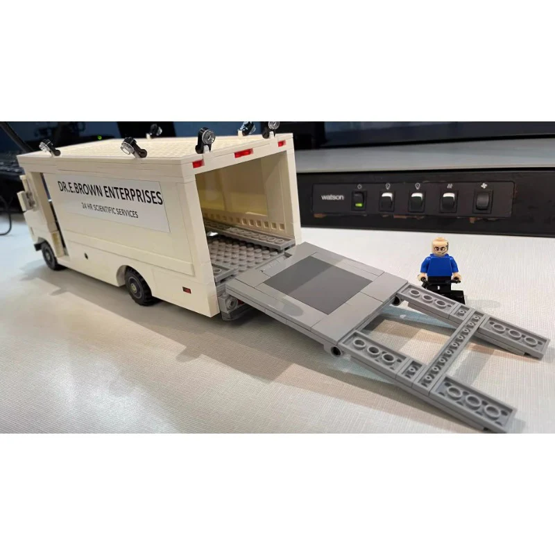 533pcs MOC-113860 Doc Brown Value Van - Image 9