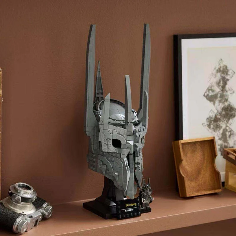 538pcs The Lord of the Rings: Sauron's Helmet - Image 3
