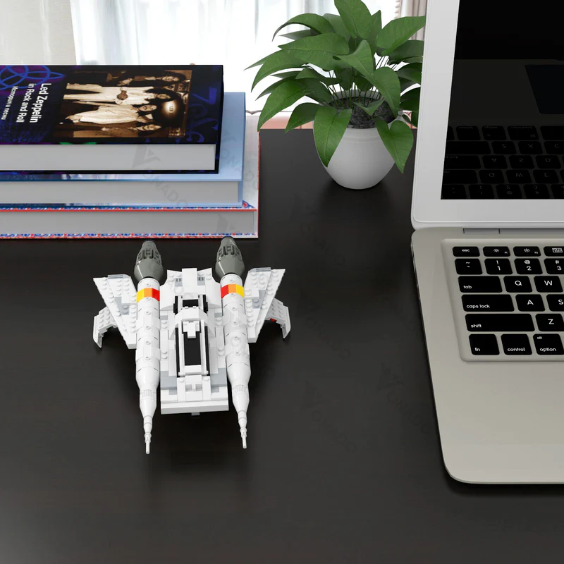 548PCS MOC Space BUCK ROGERS Starfighter Ship C5525 - Image 4