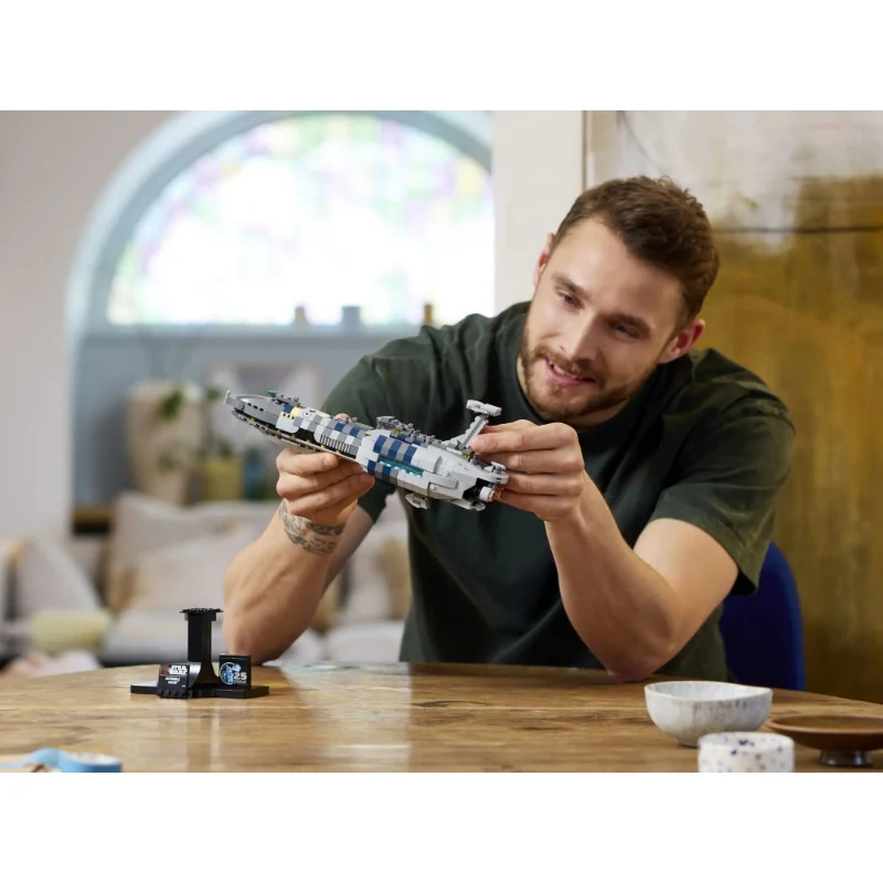 557 pcs Invisible Hand - Image 5