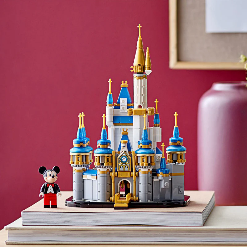 567 pcs Mini Dis-ney Castle - Image 3