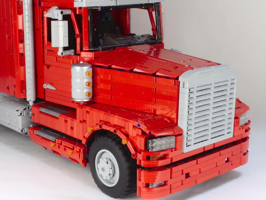 6050PCS MOC-46978 US Semi Truck - Image 5