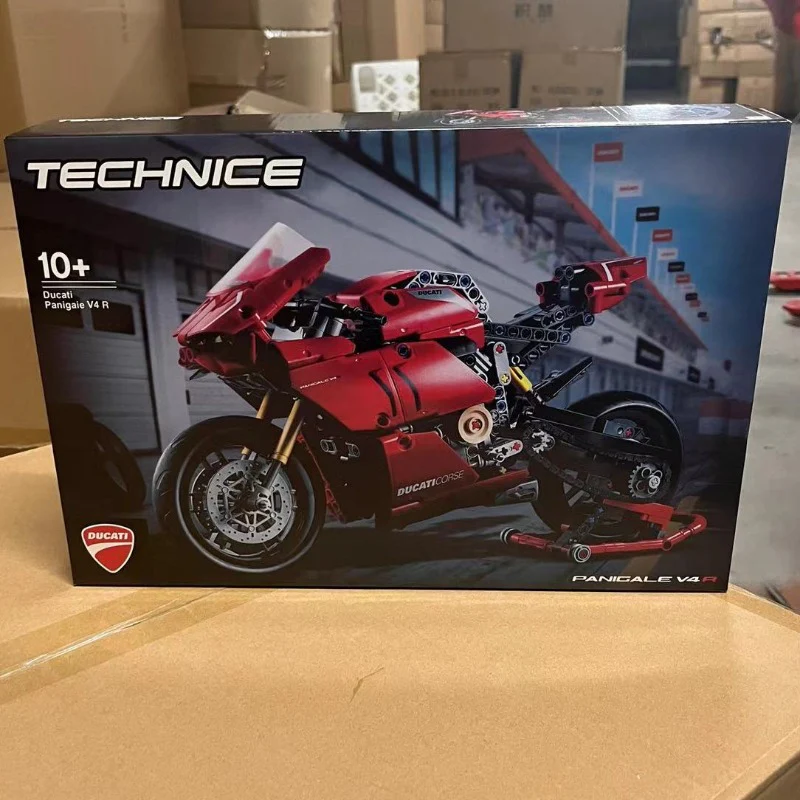 646pcs Ducati Panigale V4 R - Image 2