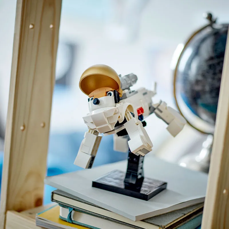 665PCS 68003 Space Astronaut - Image 3