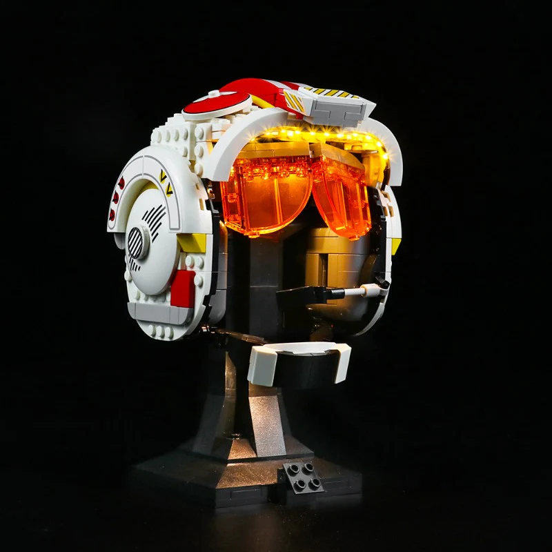 676 pcs Luke Skywalker (Red Five) Helmet - Image 4