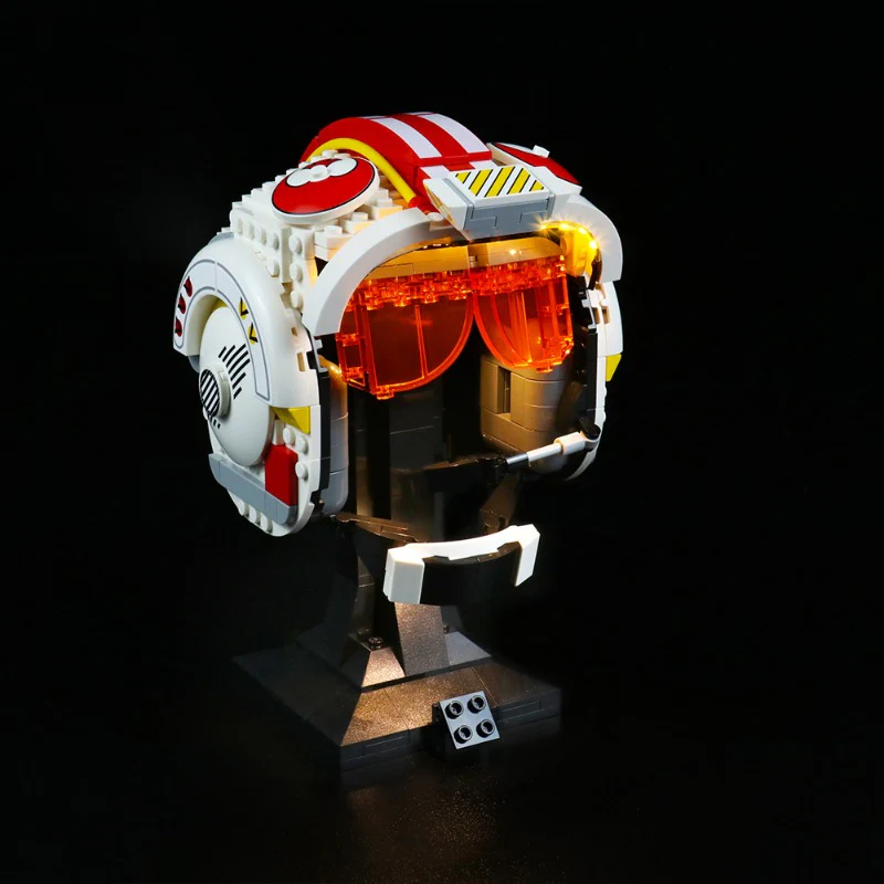 676 pcs Luke Skywalker (Red Five) Helmet - Image 5