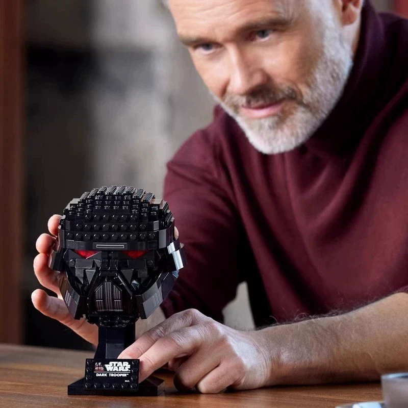 693 pcs Dark Trooper Helmet - Image 6