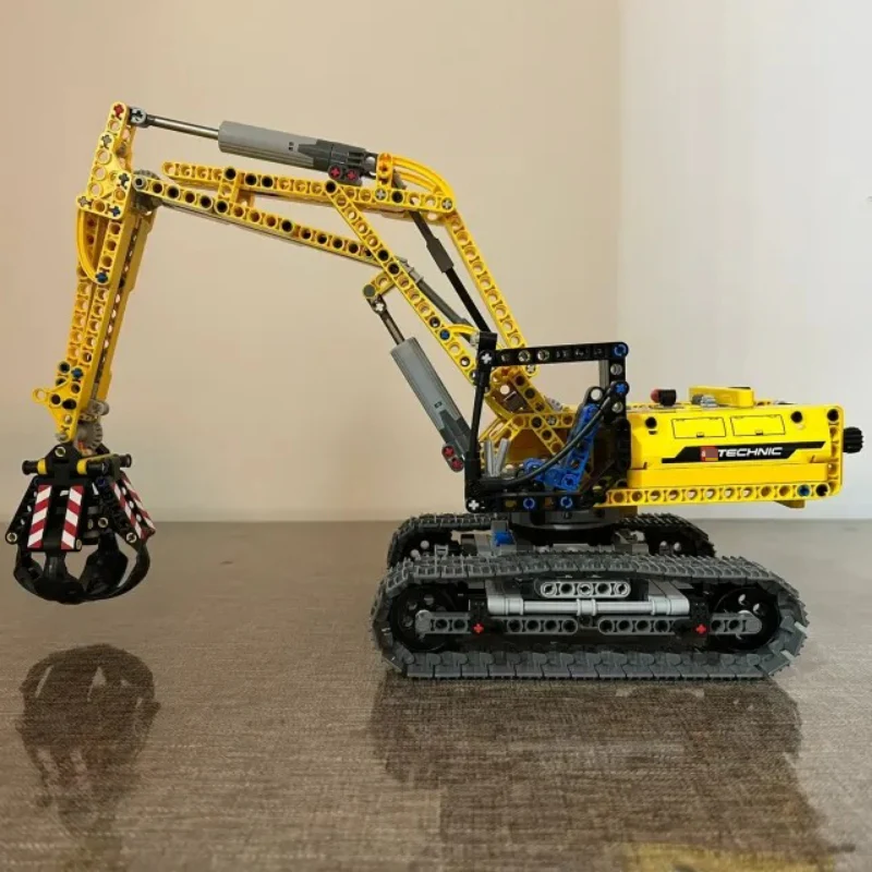 720PCS 42006 Technic Excavator - Image 2