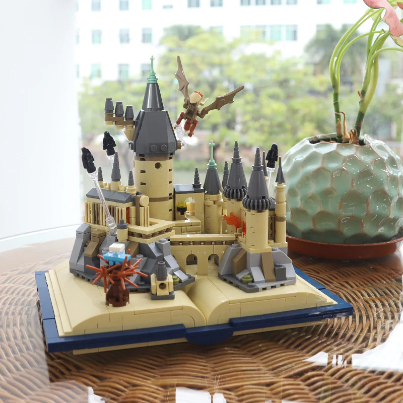 727PCS MJi 13010 Magic Castle Book - Image 3