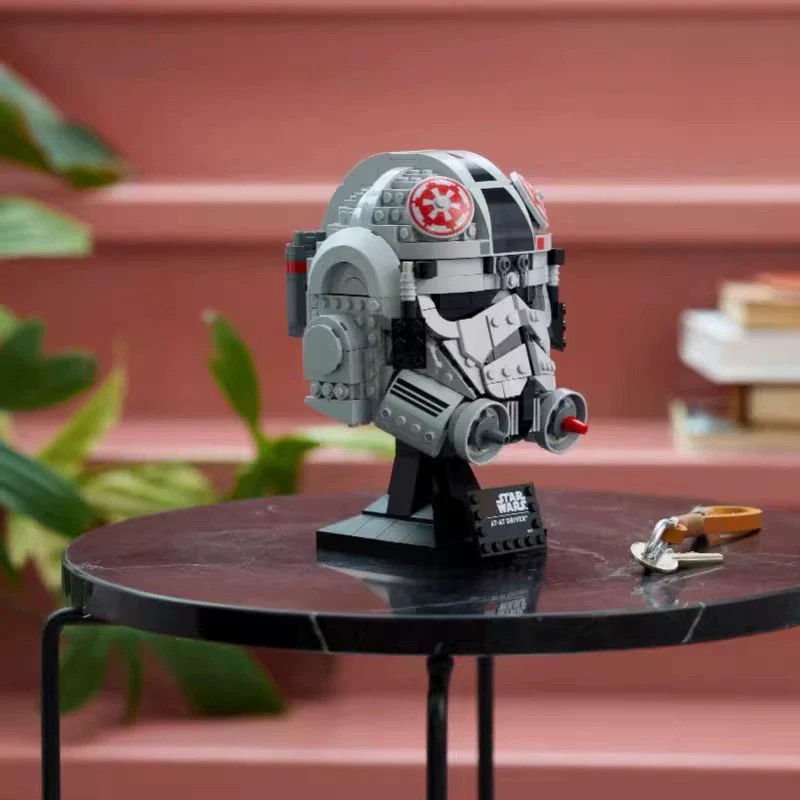 730 pcs AT-AT Driver Helmet - Image 8