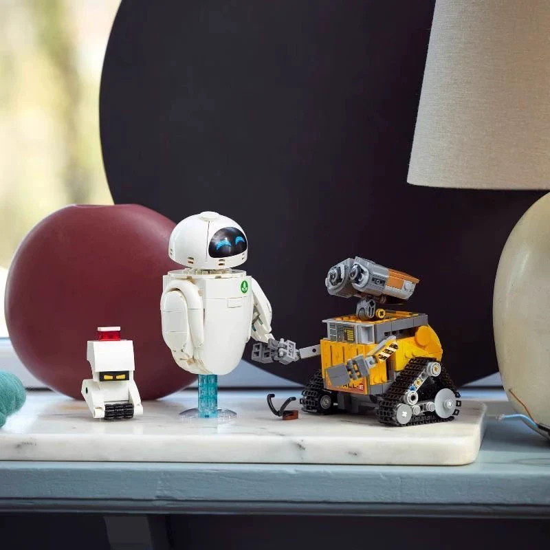 811 pcs Wall·E & Eve - Image 3