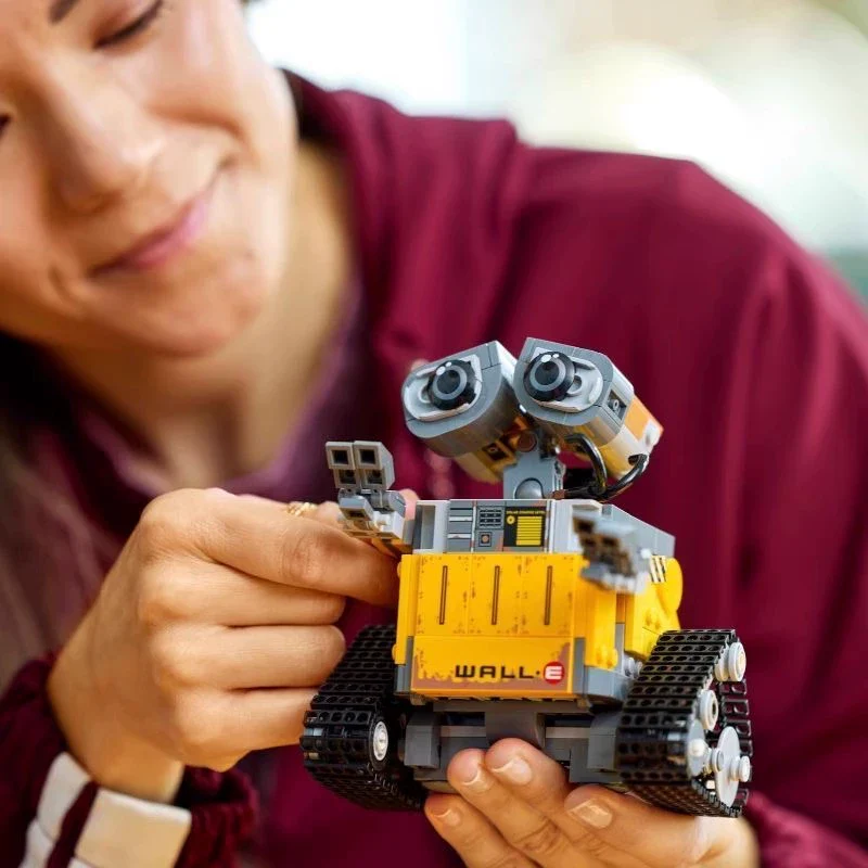 811 pcs Wall·E & Eve - Image 4
