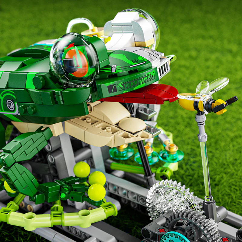 898PCS MJi 13058 Half-body mechanical frog - Image 4