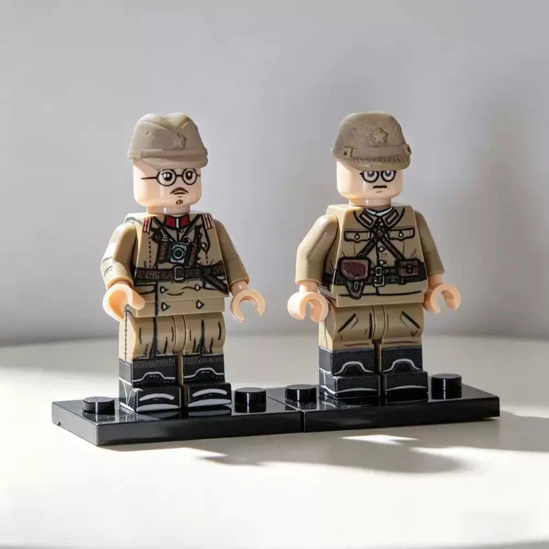 AP11-14 World War II war correspondents and soldiers minifigures - Image 2