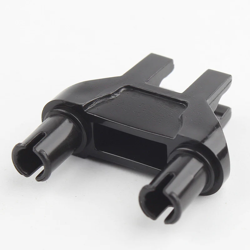 10pcs Cada 47994 Technic Pin Double Triangle 1 x 3 with 2 Clips with Round Pin Holes - Image 4