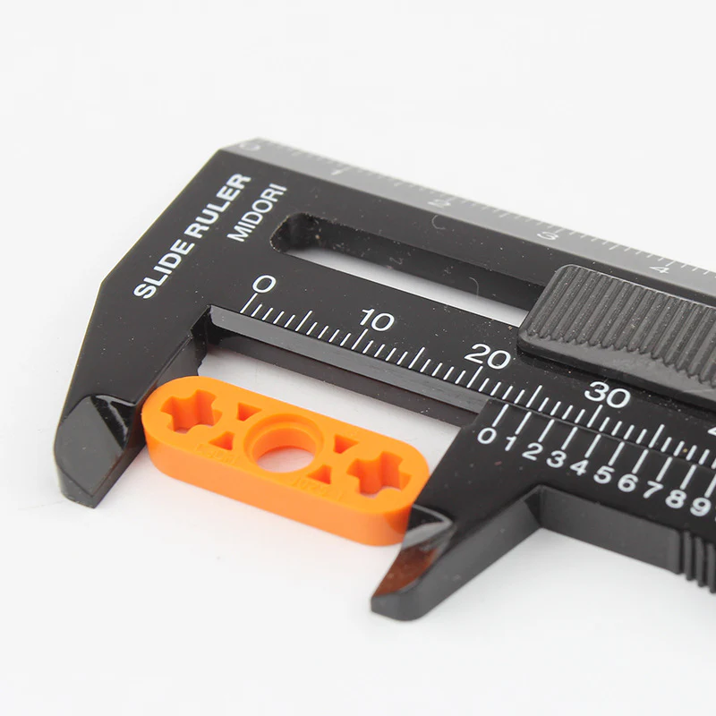 10pcs Cada 6632 Technic Liftarm Thin 1x3 - Axle Holes - Image 4