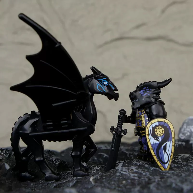 Dragon Knight Full set of minifigures Golden Knight Blue Knight Red Knight - Image 57