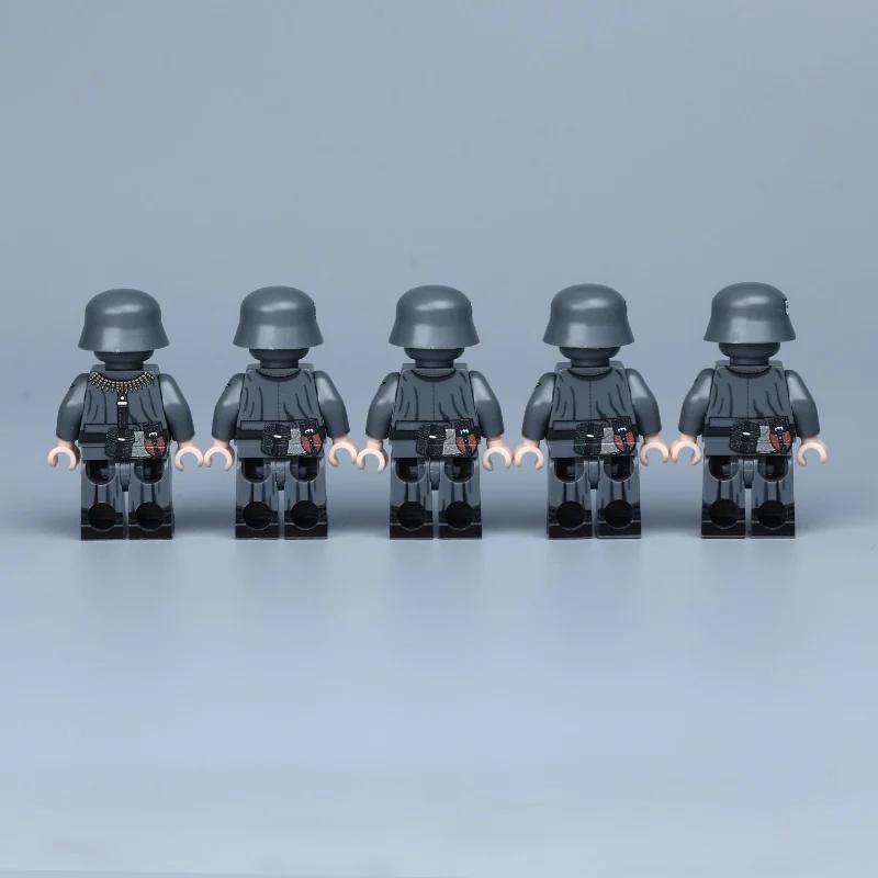HTL022-026 WWII German M40 Waffen-SS Minifigures - Image 2