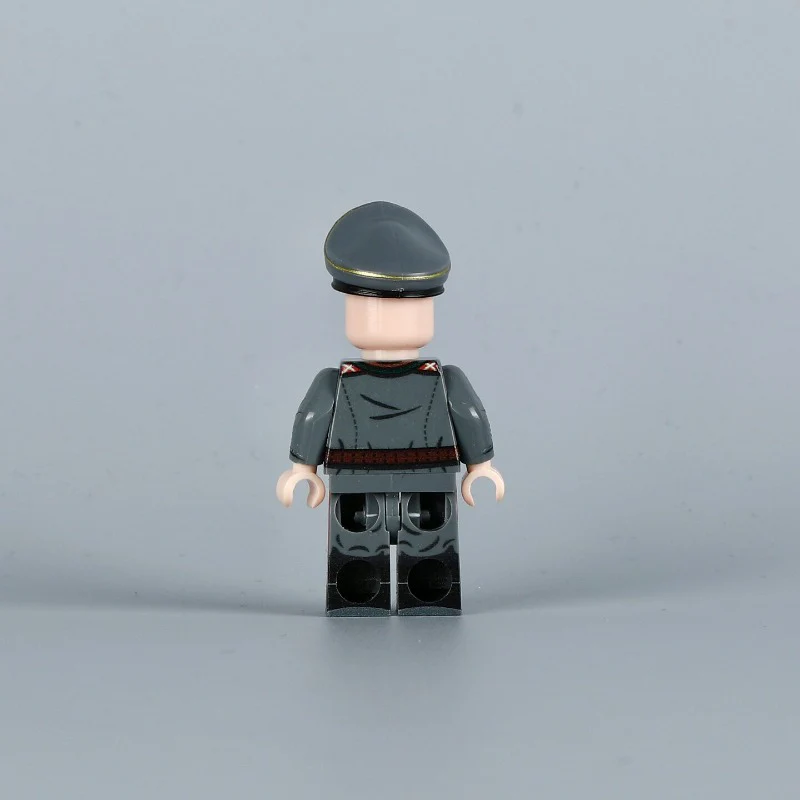 HTL080 World War II Generals Minifigures - Image 3