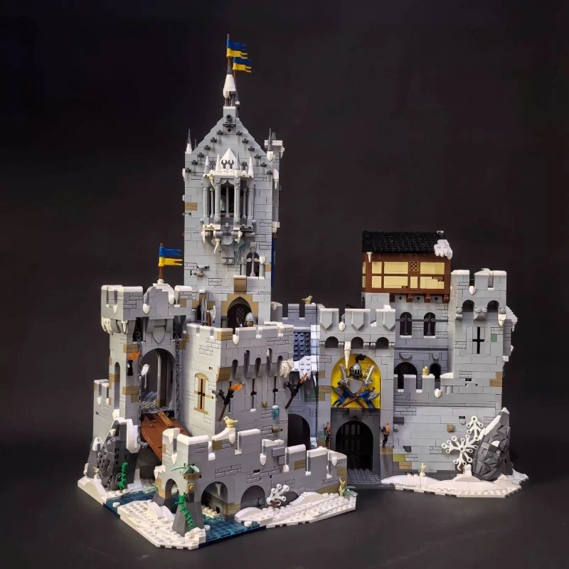 3995 pcs Mountain Fortress - Image 3
