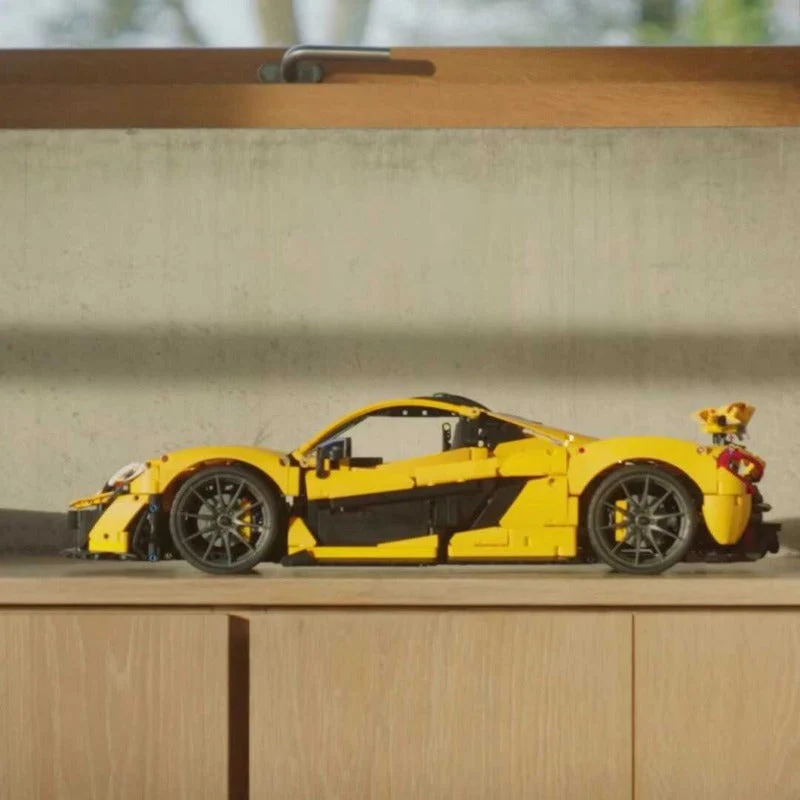 (Ship from European warehouse) 3893pcs McLaren P1 1:8 - Image 3