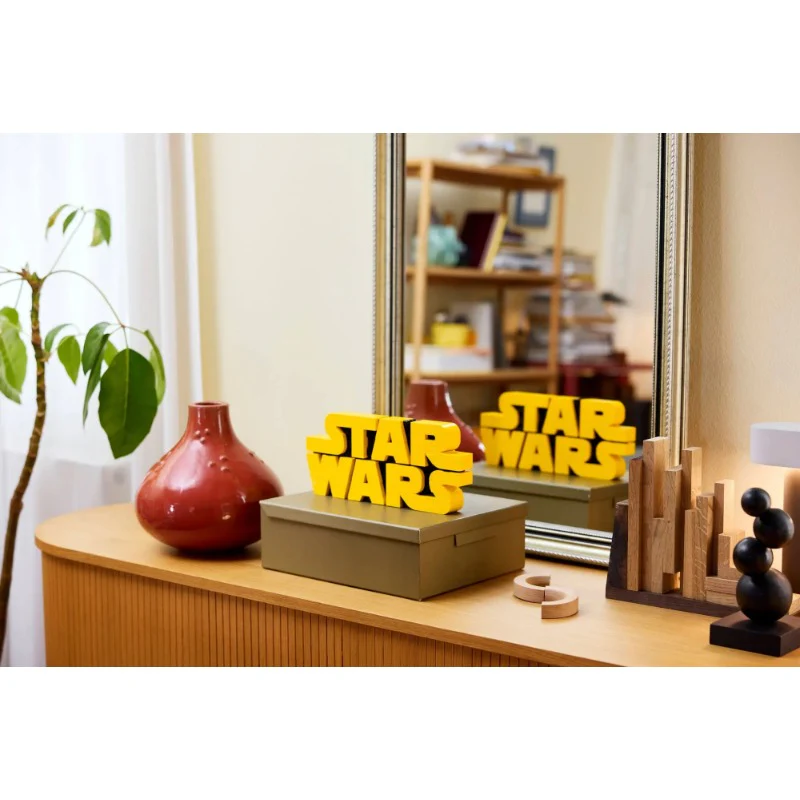 700 pcs Brick-Built Star Wars Logo - Image 5