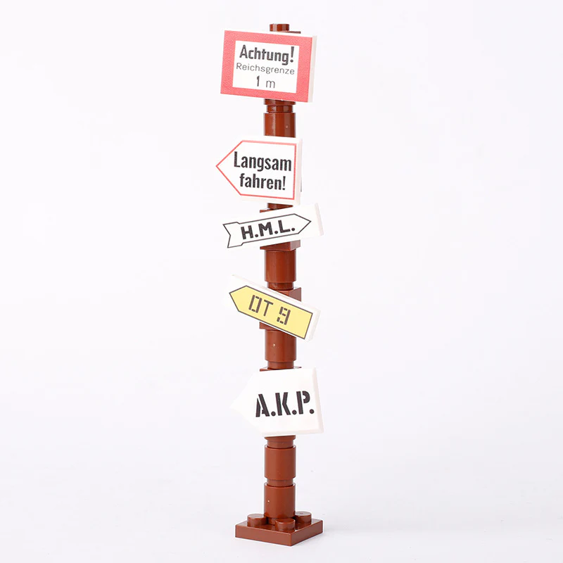 World War II Military War Soviet German Soldiers Minifigures Road Signs Map - Image 9